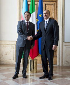 Incontro tra Renzi e Aliyev, foto Palazzo Chigi